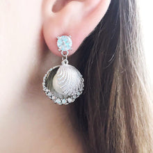 Load image into Gallery viewer, Clamshell Treasure Earrings
