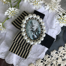 Load image into Gallery viewer, Marilyn Monroe Brooch or Hair Clip