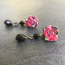 Load image into Gallery viewer, Pink Rose with Black Beads Earrings