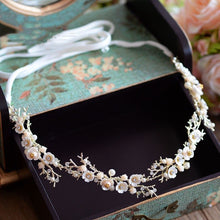 Load image into Gallery viewer, Golden Twig Tiara