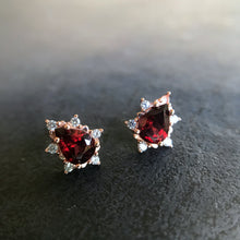 Load image into Gallery viewer, Red Garnet Earrings