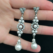 Load image into Gallery viewer, Pearly Perfection Earrings