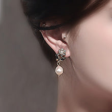 Load image into Gallery viewer, Flower Dipped in Pearl Earrings