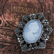 Load image into Gallery viewer, Icy Sweet Cameo