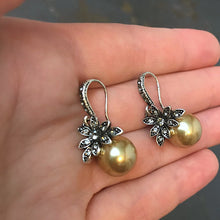 Load image into Gallery viewer, Retro Golden Ball Earrings