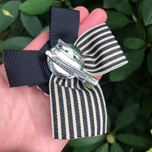 Load image into Gallery viewer, Marilyn Monroe Brooch or Hair Clip
