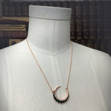 Load image into Gallery viewer, Moon with Green Necklace