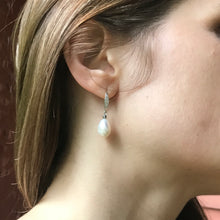 Load image into Gallery viewer, Large Freshwater Pearl Earrings