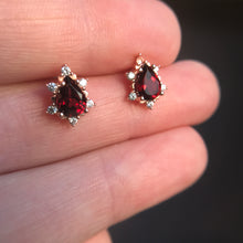 Load image into Gallery viewer, Red Garnet Earrings