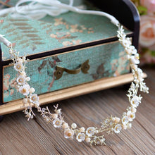 Load image into Gallery viewer, Golden Twig Tiara