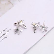 Load image into Gallery viewer, Bee &amp; Flower Forever Earrings