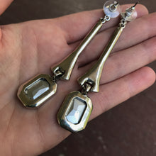 Load image into Gallery viewer, Long Green Retro Earrings