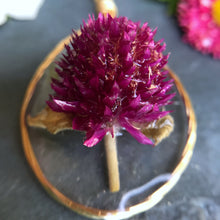 Load image into Gallery viewer, Globe Amaranth Flower Necklace