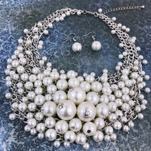 Load image into Gallery viewer, Pearly Clusters Statement Necklace Set