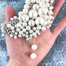 Load image into Gallery viewer, Pearly Clusters Statement Necklace Set