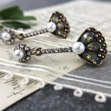 Load image into Gallery viewer, Treasures of the Deep Sea Earrings