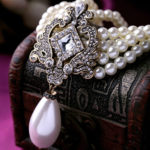 Load image into Gallery viewer, Lady Brianna Teardrop Pearl Necklace