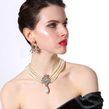 Load image into Gallery viewer, Lady Brianna Teardrop Pearl Necklace